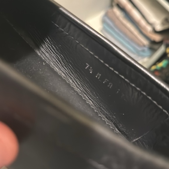 Louis Vuitton Men Loafer - Picture 7 of 7